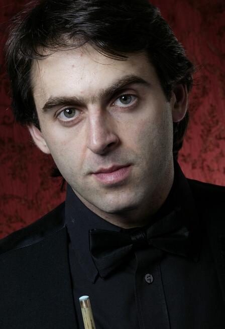 手防线频频 手防线频频