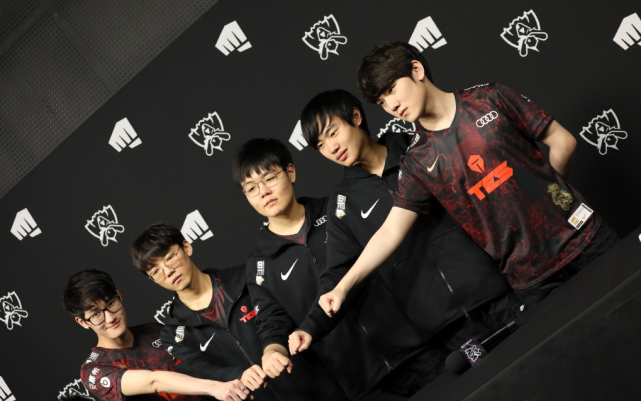 位老队友的 位老队友的